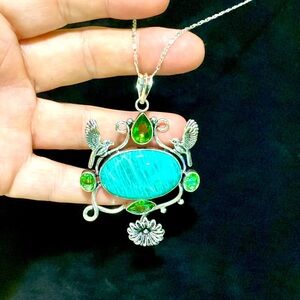 🕊️🦜Birds of love Amazonite/ Peridot gemstone 925 stamped necklace